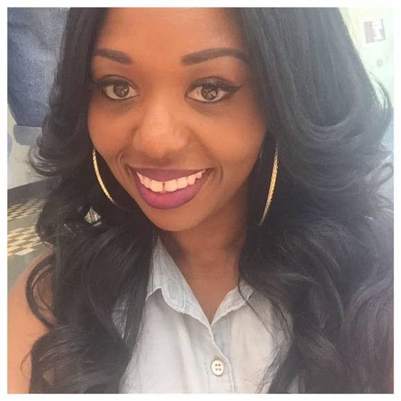 makia_moulden